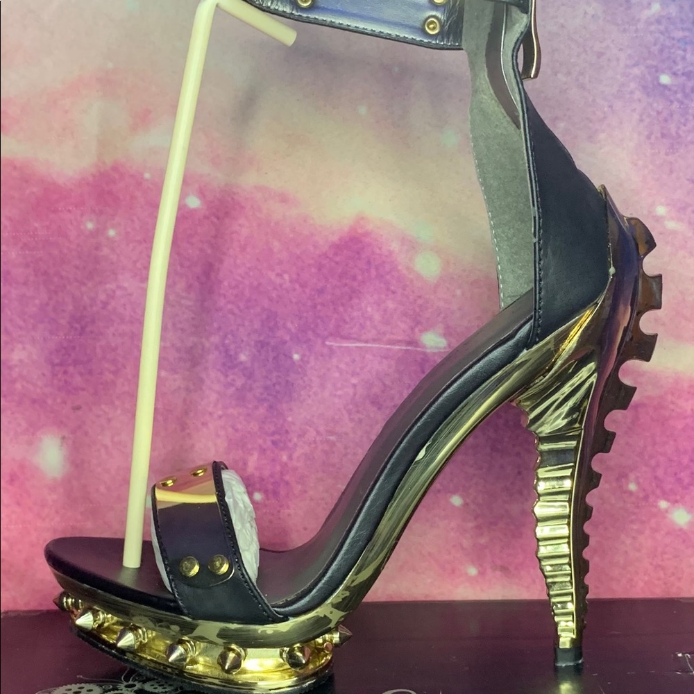 NIB Hades Footwear PRISM US6 Vegan Stud Heels